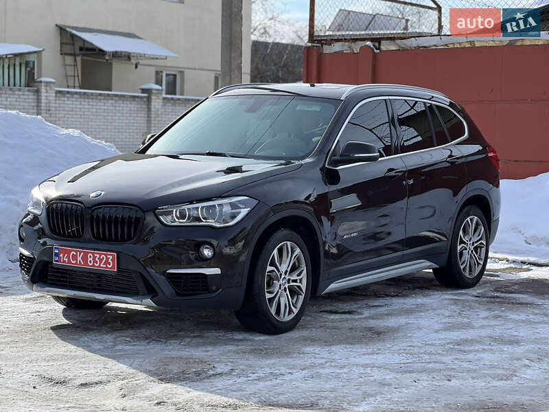 Внедорожник / Кроссовер BMW X1 2016 в Львове