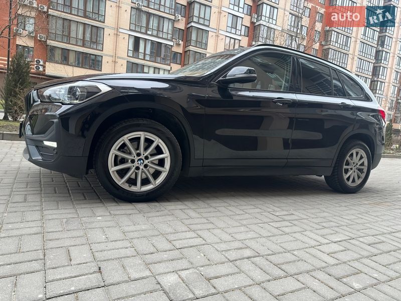 Внедорожник / Кроссовер BMW X1 2022 в Днепре Внедорожник / Кроссовер BMW X1 2022 в Днепре