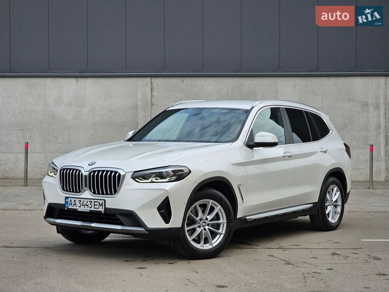 Внедорожник / Кроссовер BMW X3 2022 в Киеве