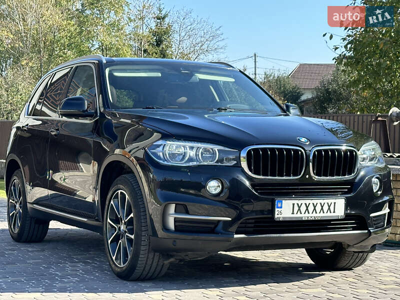 Внедорожник / Кроссовер BMW X5 2014 в Черновцах