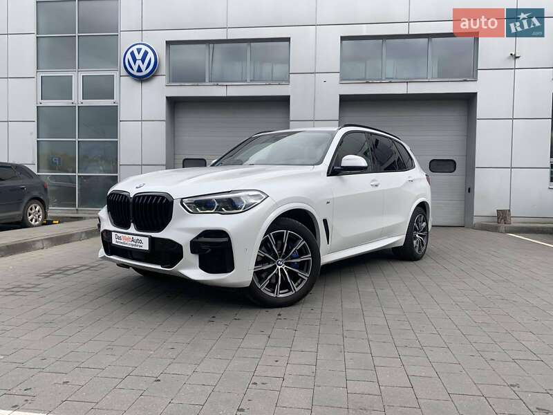 Внедорожник / Кроссовер BMW X5 2022 в Ивано-Франковске