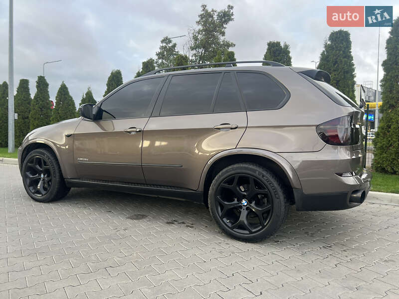 Внедорожник / Кроссовер BMW X5 2011 в Киеве