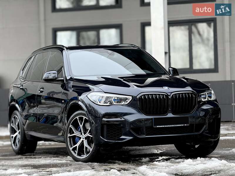Внедорожник / Кроссовер BMW X5 2022 в Киеве