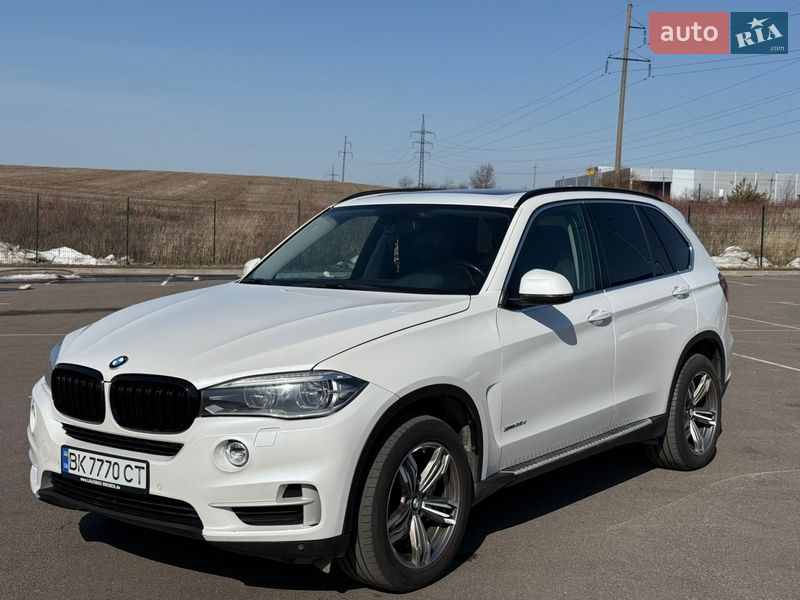 Внедорожник / Кроссовер BMW X5 2015 в Ровно