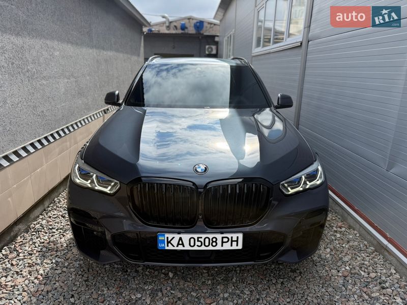 Внедорожник / Кроссовер BMW X5 2022 в Киеве