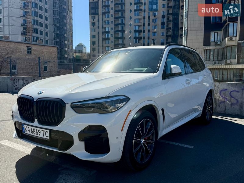 Внедорожник / Кроссовер BMW X5 2022 в Киеве