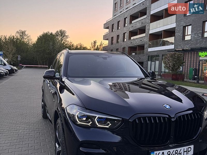 Внедорожник / Кроссовер BMW X5 2022 в Киеве