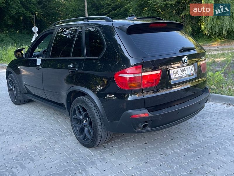 Внедорожник / Кроссовер BMW X5 2009 в Горохове