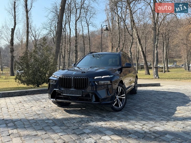 Внедорожник / Кроссовер BMW X7 2023 в Киеве