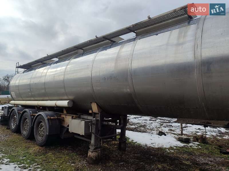 Цистерна полуприцеп GOFA X 1973 в Лохвице