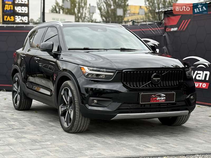 Внедорожник / Кроссовер Volvo XC40 2022 в Днепре