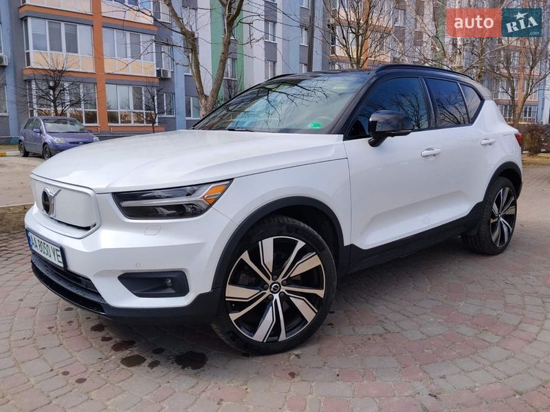 Внедорожник / Кроссовер Volvo XC40 2021 в Ирпене