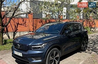 Внедорожник / Кроссовер Volvo XC40 2021 в Хмельницком