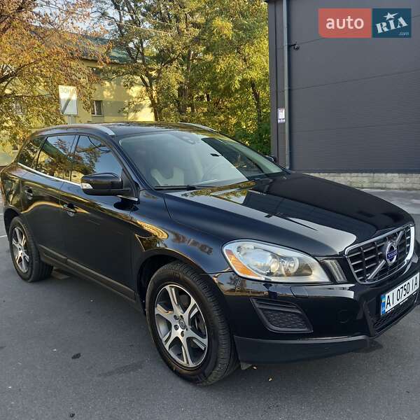 Внедорожник / Кроссовер Volvo XC60 2012 в Буче