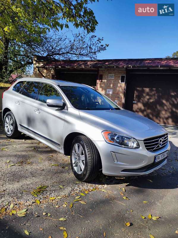 Внедорожник / Кроссовер Volvo XC60 2016 в Ровно