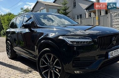 Внедорожник / Кроссовер Volvo XC90 2015 в Першотравенске