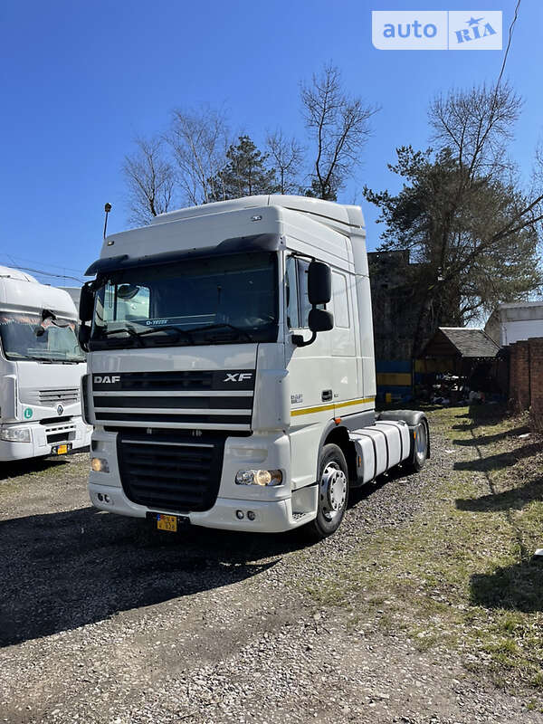 Тягач DAF XF 105 2012 в Хусте