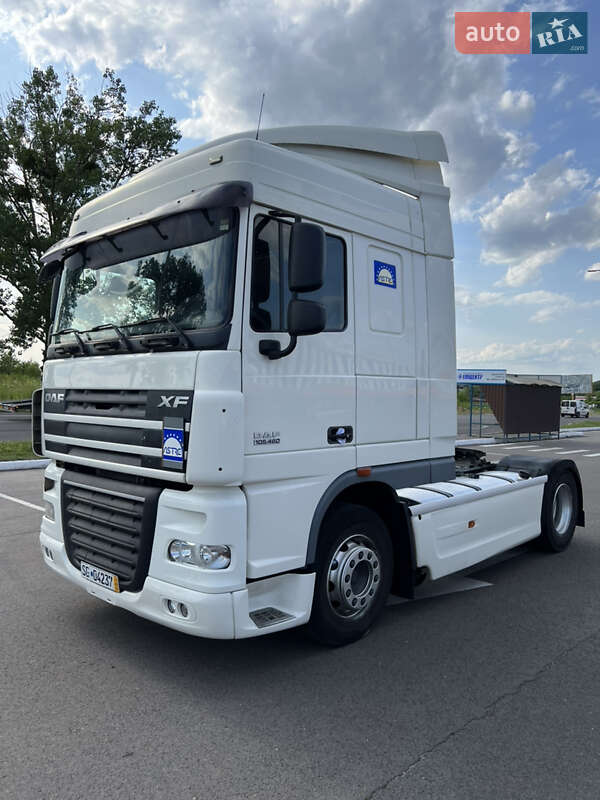 Тягач DAF XF 105 2011 в Луцке