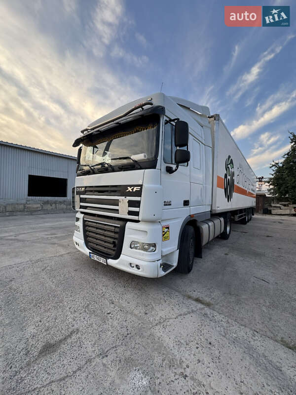 Тягач DAF XF 105 2011 в Днепре