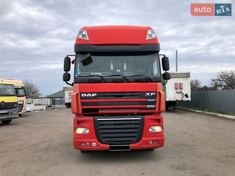 Тягач DAF XF 105 2011 в Киеве