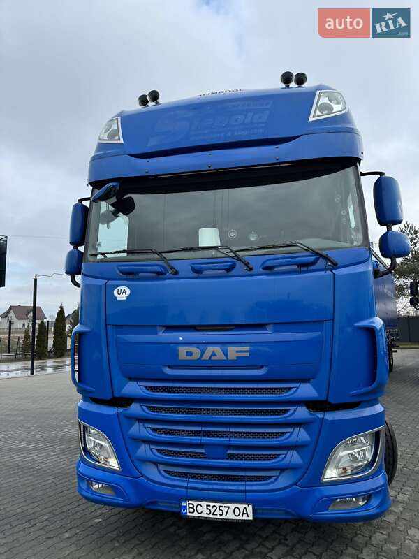 Тягач DAF XF 460 FT 2015 в Львове
