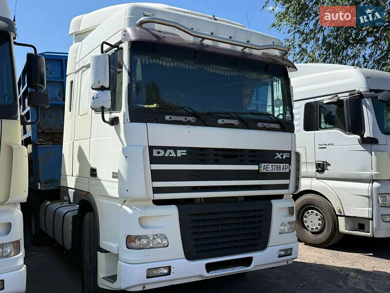Тягач DAF XF 95 2005 в Днепре