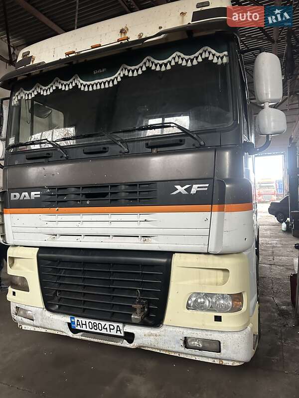Тягач DAF XF 95 2003 в Прилуках