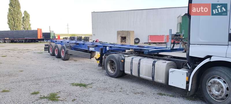 Контейнеровоз полуприцеп Tirsan XS 2007 в Умани Контейнеровоз полуприцеп Tirsan XS 2007 в Умани