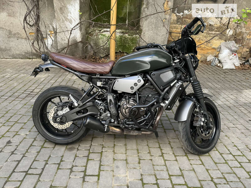 Мотоцикл Без обтекателей (Naked bike) Yamaha XSR 2017 в Одессе Мотоцикл Без обтекателей (Naked bike) Yamaha XSR 2017 в Одессе