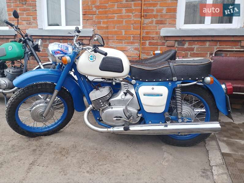 Мотоцикл с коляской ИЖ Юпитер 3 1979 в Ромнах Мотоцикл с коляской ИЖ Юпитер 3 1979 в Ромнах