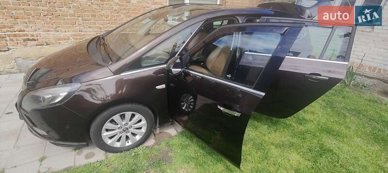 Микровэн Opel Zafira 2013 в Львове