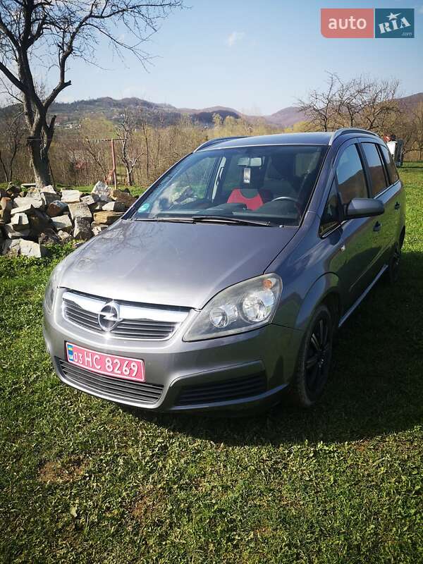 Минивэн Opel Zafira 2006 в Коломые