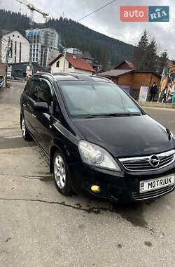 Мінівен Opel Zafira 2010 в Ворохті