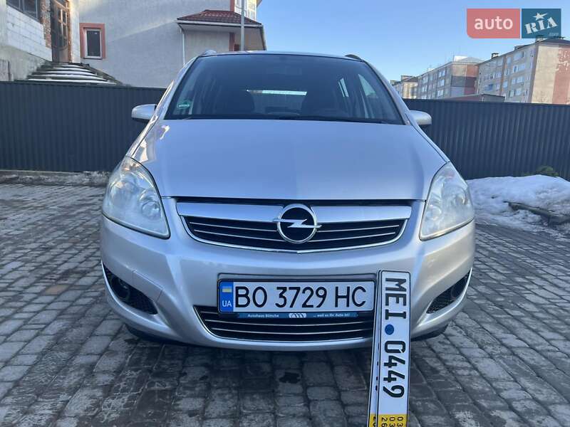 Минивэн Opel Zafira 2008 в Бучаче