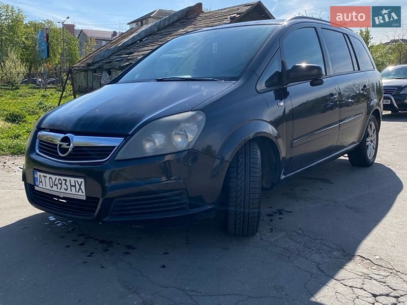Минивэн Opel Zafira 2007 в Калуше