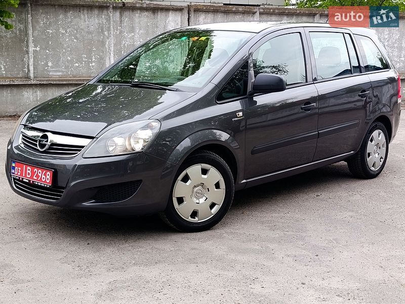 Мінівен Opel Zafira 2011 в Білій Церкві Мінівен Opel Zafira 2011 в Білій Церкві