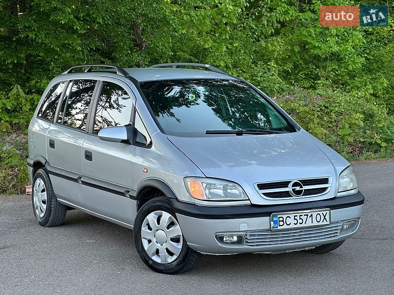 Минивэн Opel Zafira 2000 в Дрогобыче