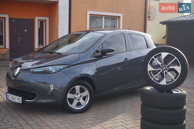 Хэтчбек Renault Zoe 2018 в Самборе Хэтчбек Renault Zoe 2018 в Самборе