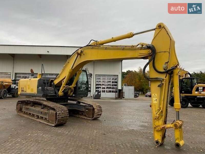 Гусеничный экскаватор Hitachi ZX 2013 в Киеве Гусеничный экскаватор Hitachi ZX 2013 в Киеве