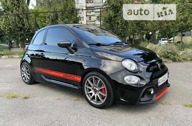 Хэтчбек Abarth Fiat 500 2015 в Киеве