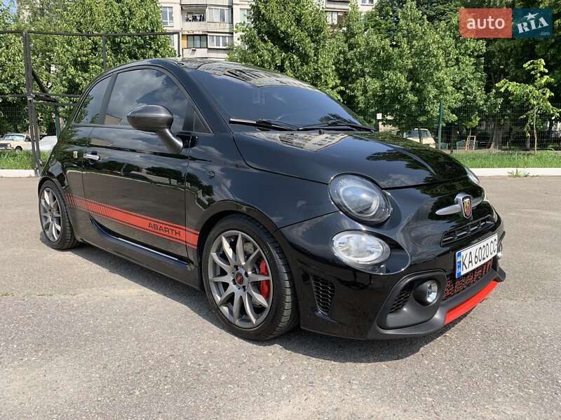 Хэтчбек Abarth Fiat 500 2015 в Киеве