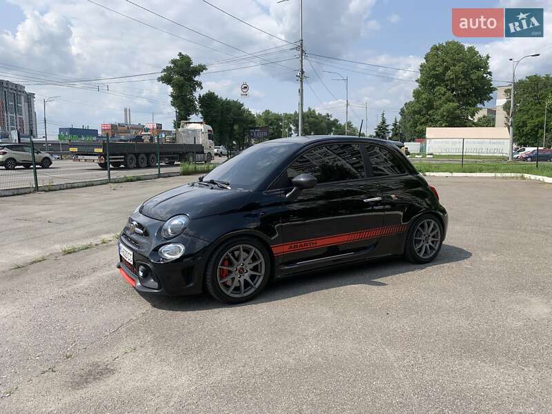Хэтчбек Abarth Fiat 500 2015 в Киеве