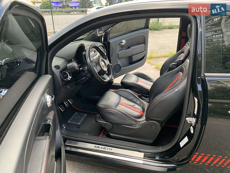 Хэтчбек Abarth Fiat 500 2015 в Киеве