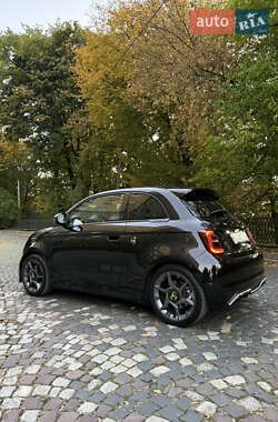 Хэтчбек Abarth Fiat 500 2023 в 