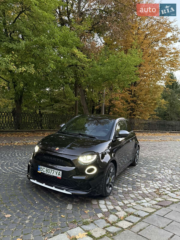 Хэтчбек Abarth Fiat 500 2023 в Львове
