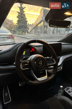 Хэтчбек Abarth Fiat 500 2023 в 
