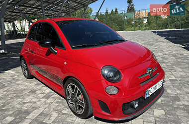 Хэтчбек Abarth Fiat 500 2012 в 