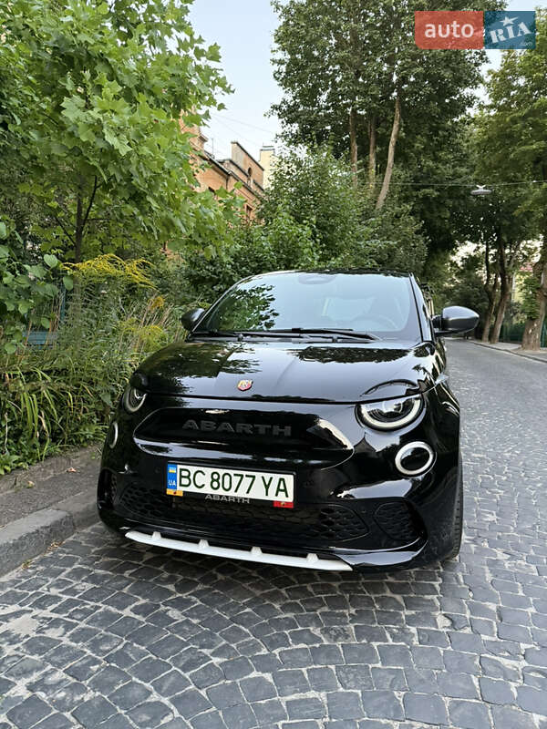 Хэтчбек Abarth Fiat 500 2023 в Львове фото 70 Хэтчбек Abarth Fiat 500 2023 в Львове
