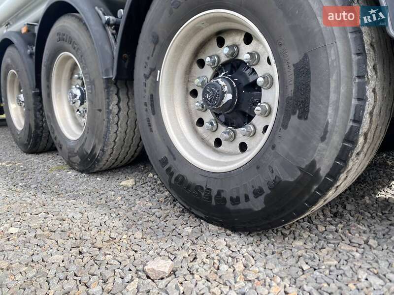 Цистерна полуприцеп Acerbi 20G 2006 в Стрые