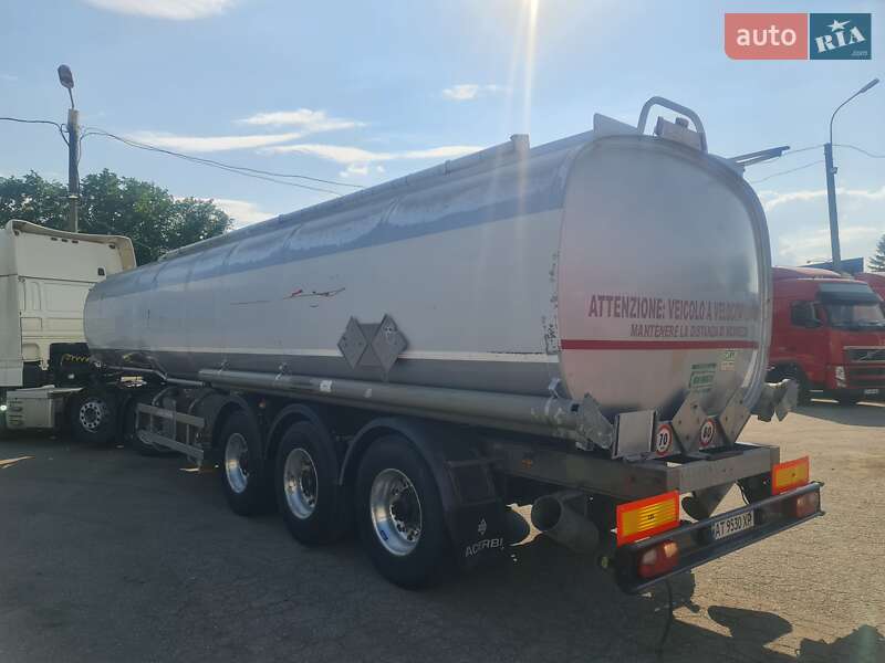 Цистерна полуприцеп Acerbi 21L 2000 в Виннице